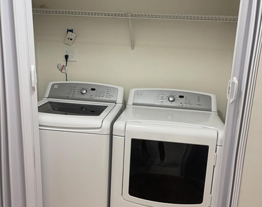 815 W Boynton Beach Boulevard - Photo Thumbnail 10