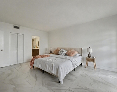 3475 S Ocean Boulevard - Photo Thumbnail 10