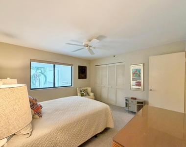 337 Oak Harbour Drive - Photo Thumbnail 32