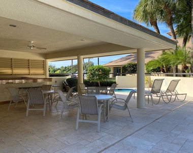 337 Oak Harbour Drive - Photo Thumbnail 1