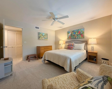 337 Oak Harbour Drive - Photo Thumbnail 31