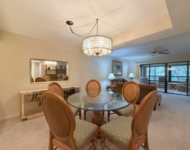 337 Oak Harbour Drive - Photo Thumbnail 14