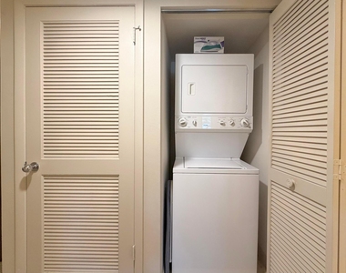 337 Oak Harbour Drive - Photo Thumbnail 35