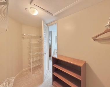 337 Oak Harbour Drive - Photo Thumbnail 26