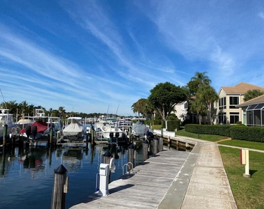 337 Oak Harbour Drive - Photo Thumbnail 38