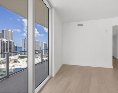 1400 Biscayne Boulevard - Photo Thumbnail 13