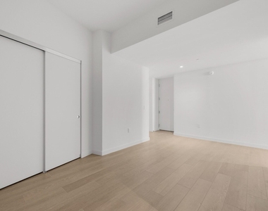1400 Biscayne Boulevard - Photo Thumbnail 2