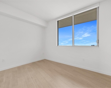 1400 Biscayne Boulevard - Photo Thumbnail 11