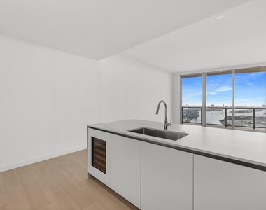 1400 Biscayne Boulevard - Photo Thumbnail 6