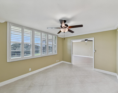 4000 Cypress Grove Way - Photo Thumbnail 3