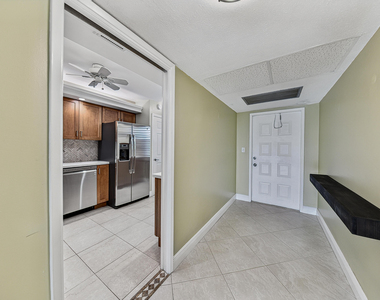 4000 Cypress Grove Way - Photo Thumbnail 13