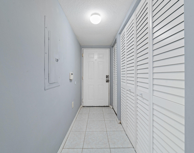 4151 San Marino Boulevard - Photo Thumbnail 3