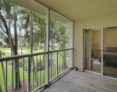 272 Village Boulevard - Photo Thumbnail 12