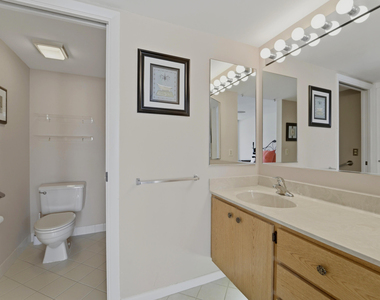 2601 Marina Isle Way - Photo Thumbnail 20