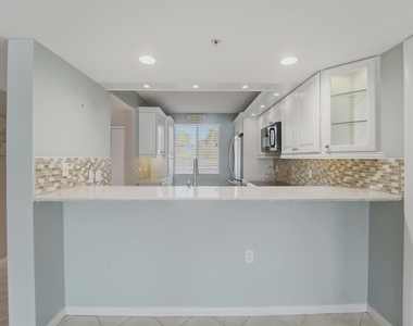 2601 Marina Isle Way - Photo Thumbnail 4