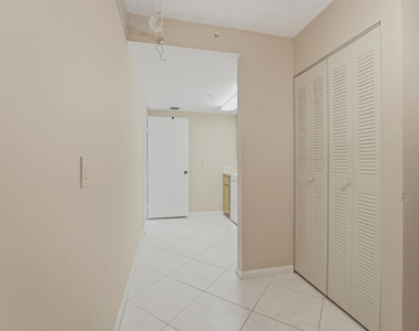 2601 Marina Isle Way - Photo Thumbnail 26