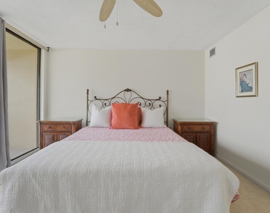 2601 Marina Isle Way - Photo Thumbnail 15