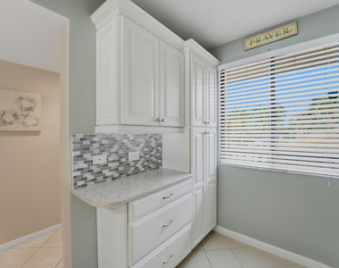 2601 Marina Isle Way - Photo Thumbnail 5