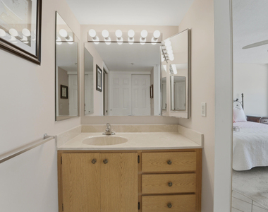 2601 Marina Isle Way - Photo Thumbnail 18
