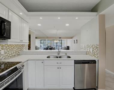 2601 Marina Isle Way - Photo Thumbnail 3