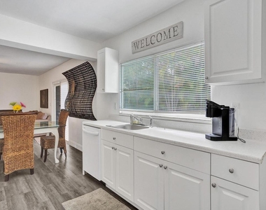 4422 Sea Grape Drive - Photo Thumbnail 21