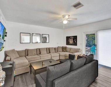 4422 Sea Grape Drive - Photo Thumbnail 14