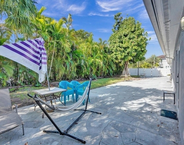 4422 Sea Grape Drive - Photo Thumbnail 8