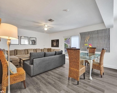 4422 Sea Grape Drive - Photo Thumbnail 9