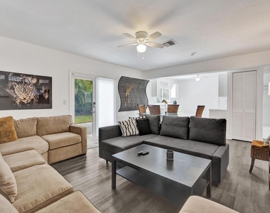 4422 Sea Grape Drive - Photo Thumbnail 15