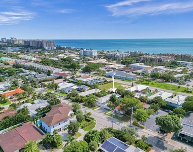 4422 Sea Grape Drive - Photo Thumbnail 2