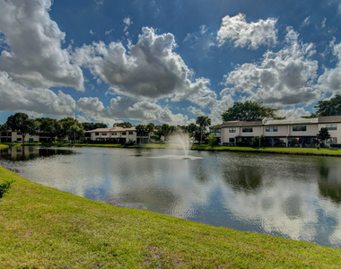 7911 Eastlake Drive - Photo Thumbnail 3