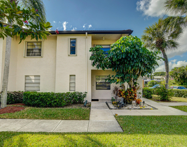 7911 Eastlake Drive - Photo Thumbnail 5
