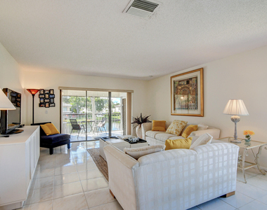 7911 Eastlake Drive - Photo Thumbnail 13