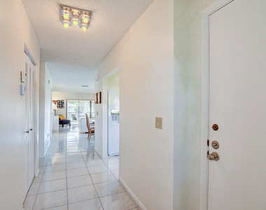 7911 Eastlake Drive - Photo Thumbnail 11