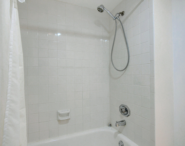 7911 Eastlake Drive - Photo Thumbnail 24