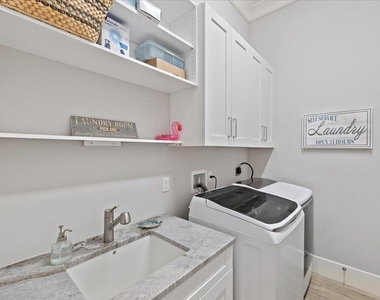 205 Body Court - Photo Thumbnail 21