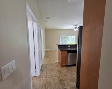4704 Villas Santorini Drive - Photo Thumbnail 6