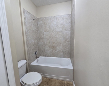 4704 Villas Santorini Drive - Photo Thumbnail 14
