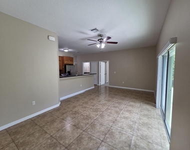 4704 Villas Santorini Drive - Photo Thumbnail 10