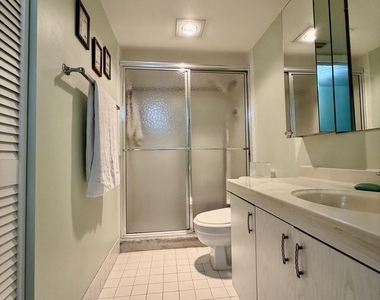 2101 Lucaya Bend - Photo Thumbnail 10