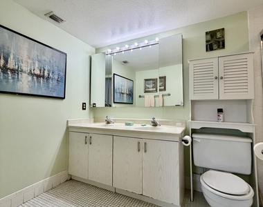 2101 Lucaya Bend - Photo Thumbnail 12
