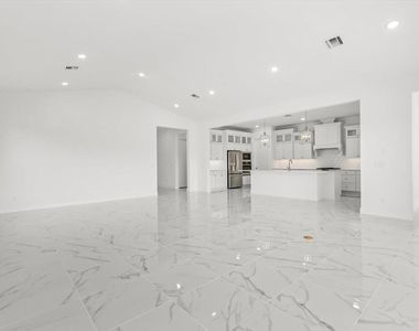 10264 Nw Field Flower Trail - Photo Thumbnail 24