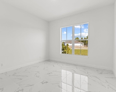 10264 Nw Field Flower Trail - Photo Thumbnail 8