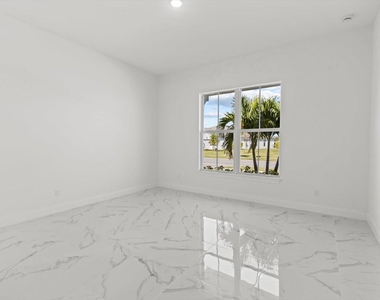 10264 Nw Field Flower Trail - Photo Thumbnail 5
