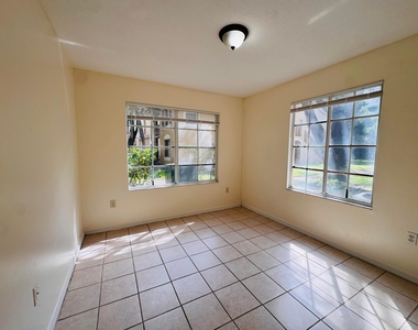 4271 San Marino Boulevard - Photo Thumbnail 3