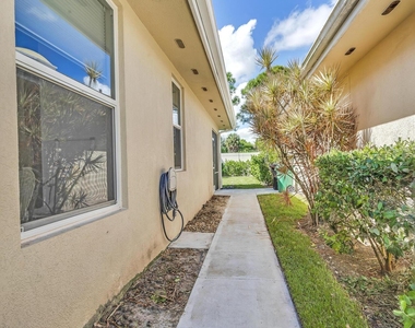 176 Nw Bentley Circle - Photo Thumbnail 34