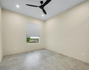 176 Nw Bentley Circle - Photo Thumbnail 25