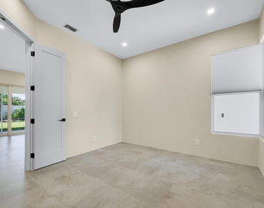 176 Nw Bentley Circle - Photo Thumbnail 28