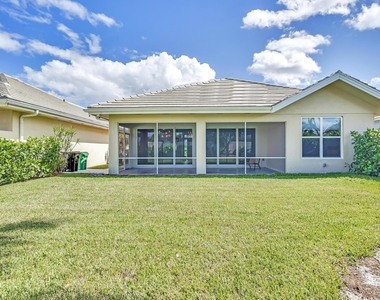 176 Nw Bentley Circle - Photo Thumbnail 35