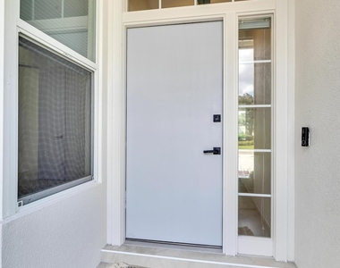 176 Nw Bentley Circle - Photo Thumbnail 3